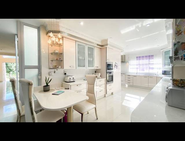 5 BEDROOM HOUSE FOR SALE IN ASPEN HILLS